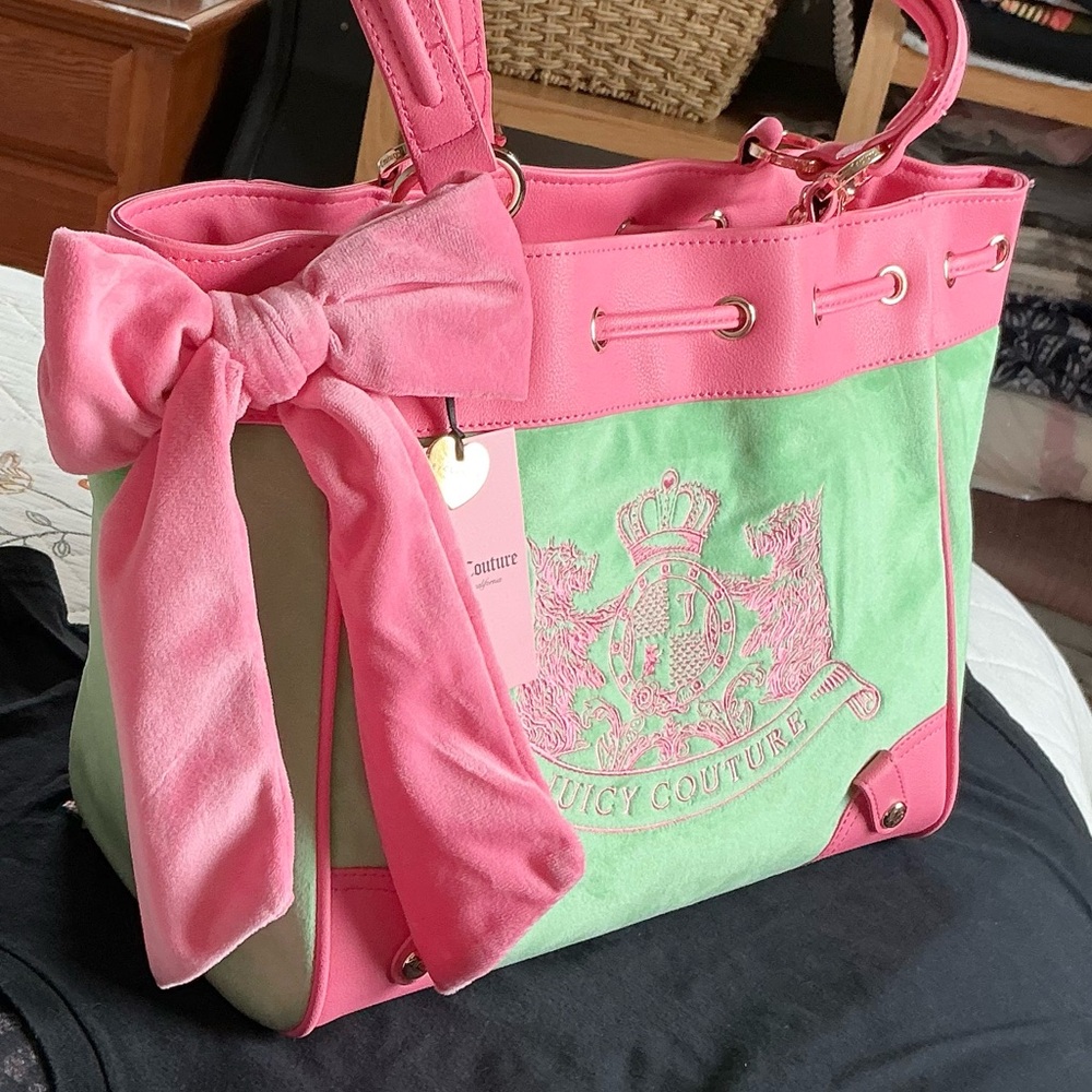 Juicy Couture classic Scottie dog day dreamer bag